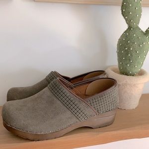 Sanita Clogs, Size 39 US 8,5 - 9